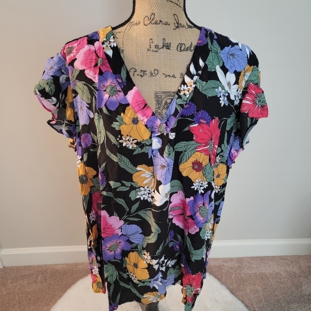 Rachel Roy floral short sleeve top